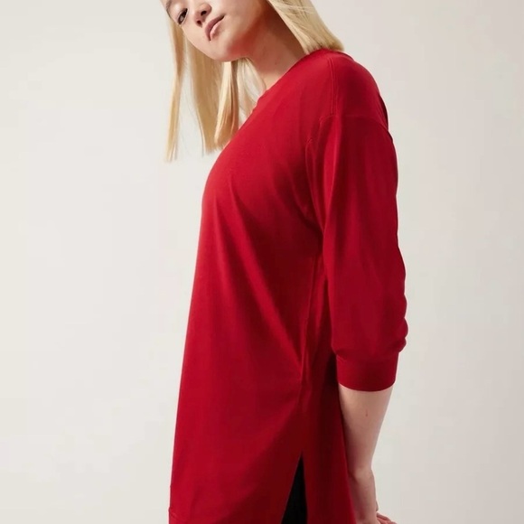 Athleta Women's Red Top size medium - Picture 3 of 5